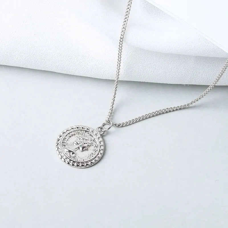 Silver Necklace For Women Ladies Elegant Chain People Photo Sterling Silver Jewelry Round Necklace
