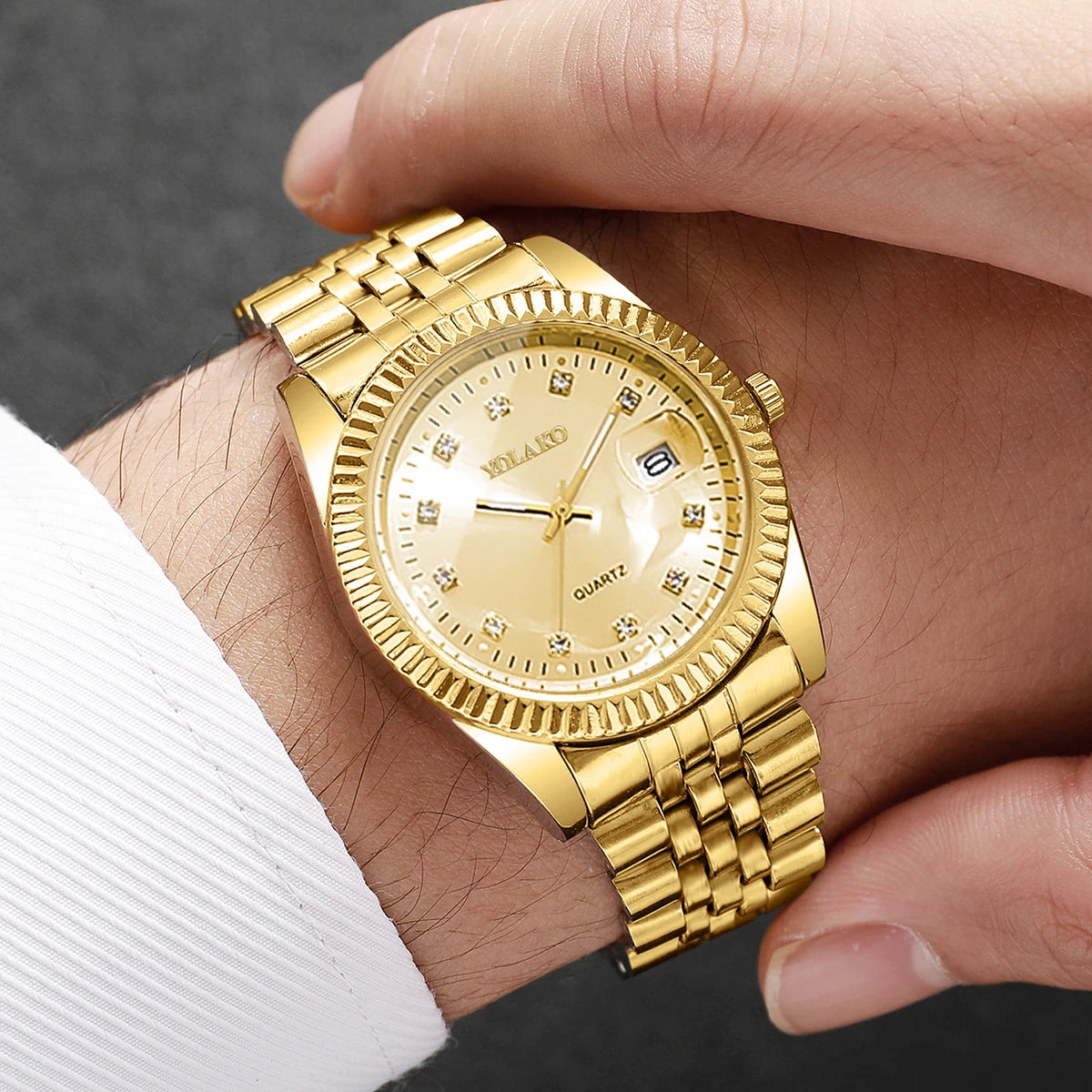 Luxury Men Business Watches Fashion Rhinestone Women Quartz Watch with Calendar Clock Gift（Without Box）
