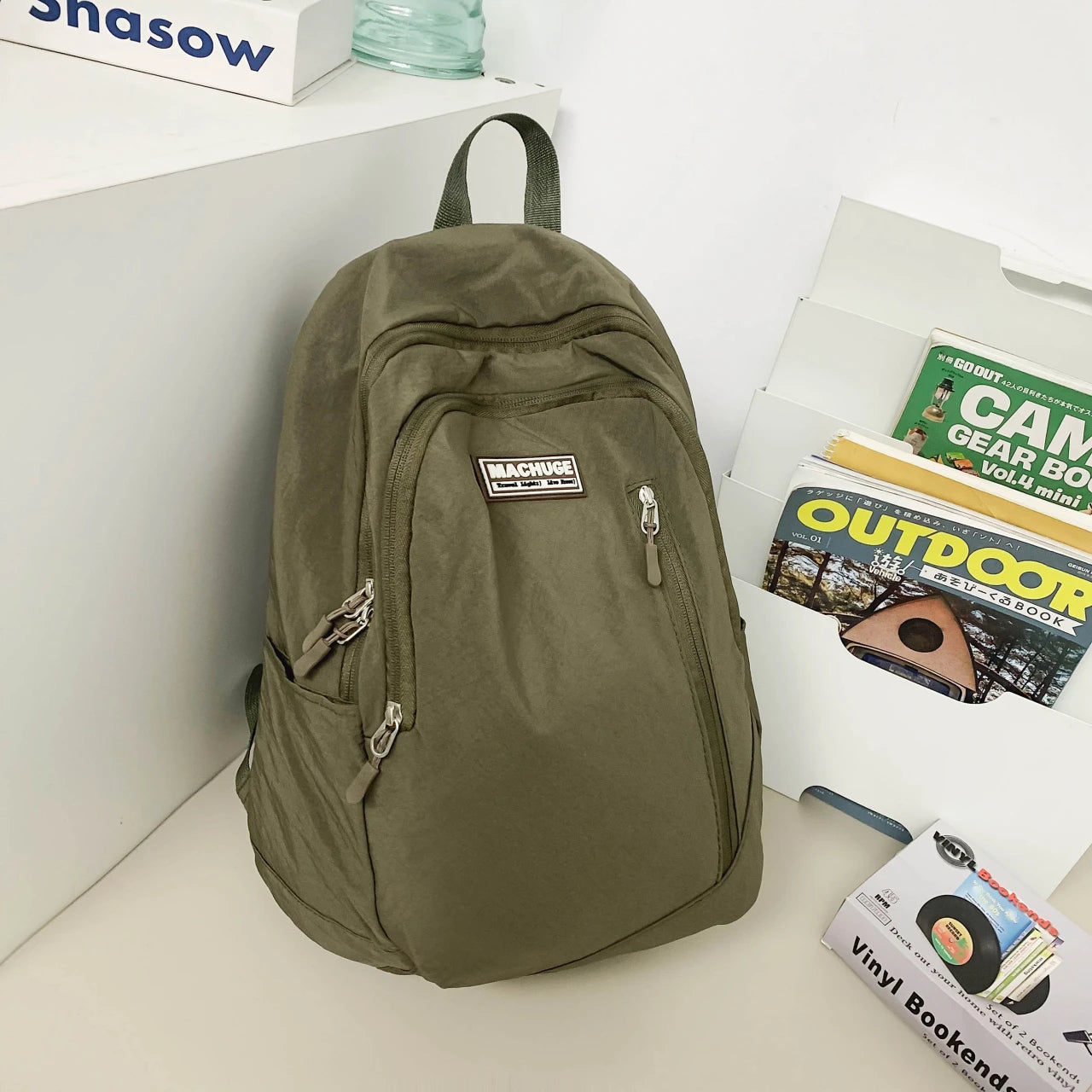 Backpack simple and large-capacity men's and women's travel backpacks leisure summer students waterproof spine backpack.