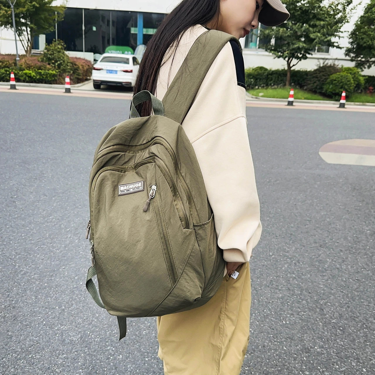 Backpack simple and large-capacity men's and women's travel backpacks leisure summer students waterproof spine backpack.