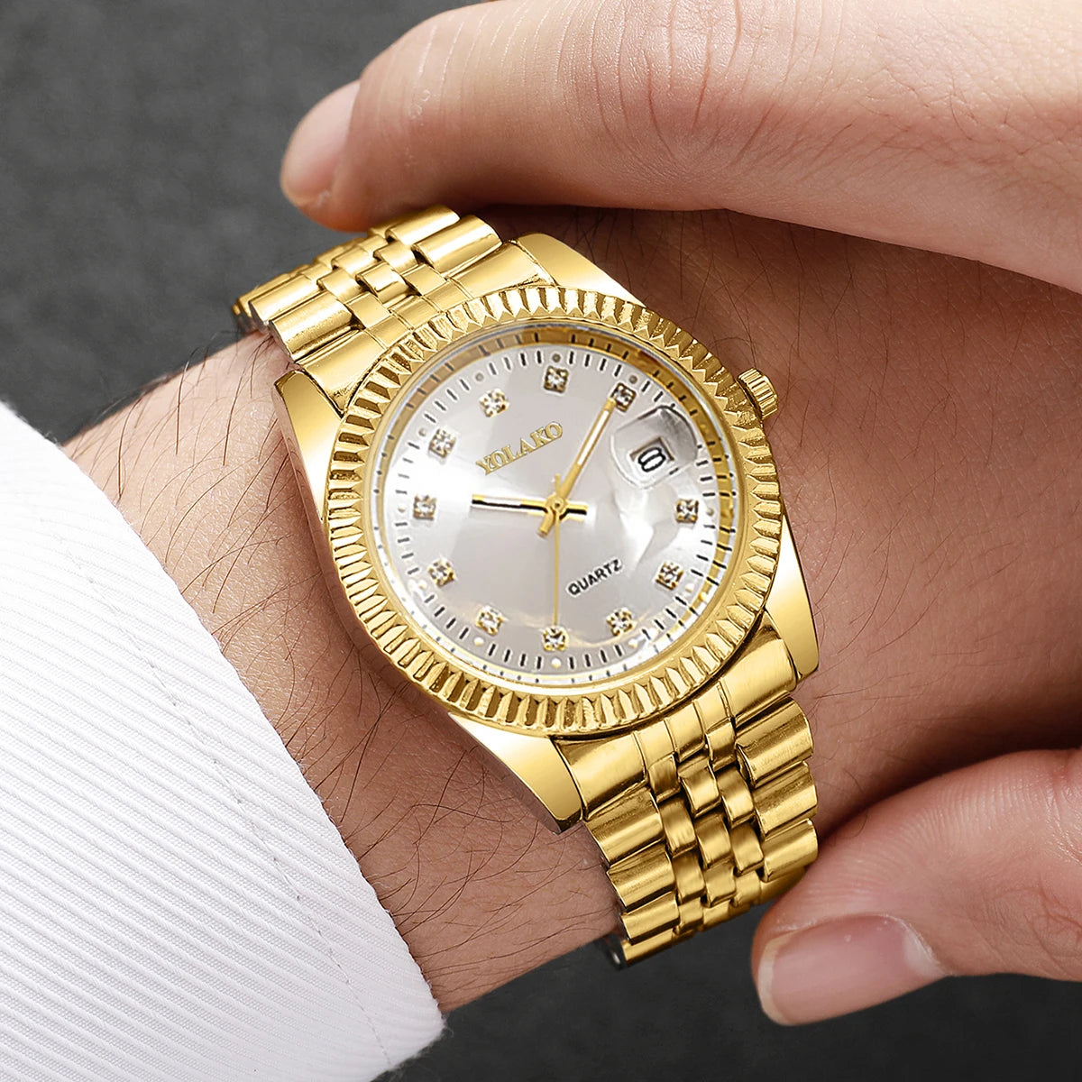 Luxury Men Business Watches Fashion Rhinestone Women Quartz Watch with Calendar Clock Gift（Without Box）